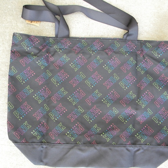 NIB Pink Victorias Secret  Weekender Tote - Picture 1 of 9